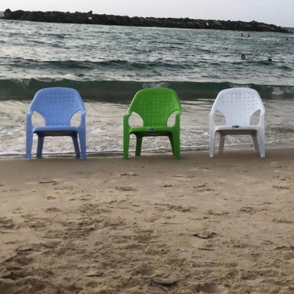 ⁦כסא ים מקס פלסטיק ראטן MAX צבע לבחירה : זהב, לבן, ירוק , תכלת⁩ – תמונה ⁦2⁩