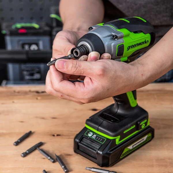 ⁦מברגת אימפקט נטענת בראשלס 24V (גוף בלבד) מבית GREENWORKS⁩ – תמונה ⁦4⁩