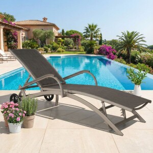 מיטת שיזוף דגם אפרודיטה בצבע שמפניה