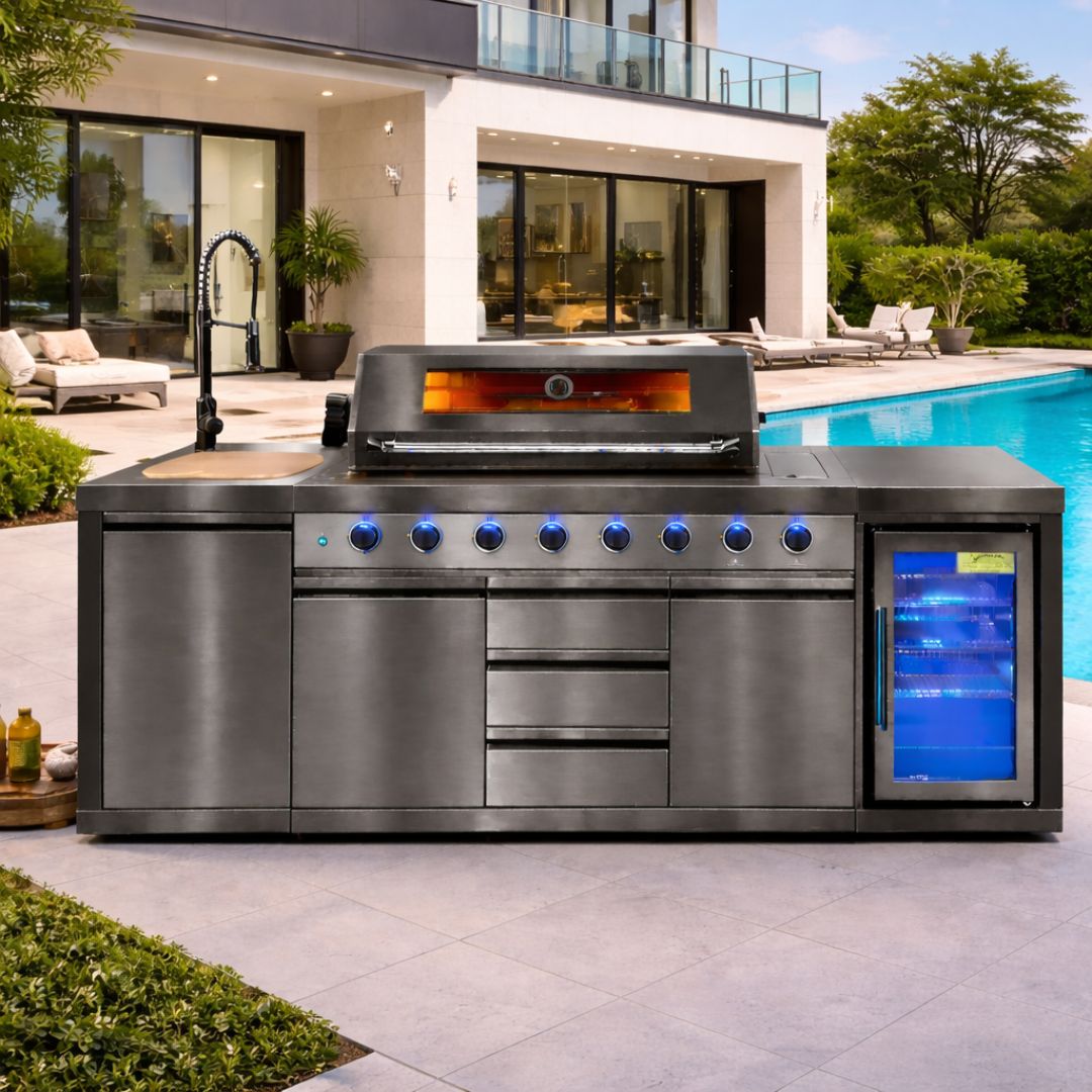 מטבח חוץ קומפלט דגם מיקונוס עם גריל 6 מבערים כיור וברז מקרר ואחסון