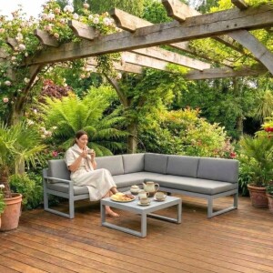 סט ריהוט גינה פינתי מאלומיניום בצבע שמפניה דגם דרבי